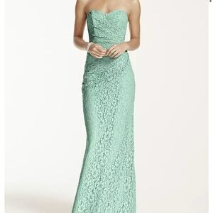 David’s Bridal Strapless Lace Dress w/ Sweetheart Neckline in Mint — Size 4